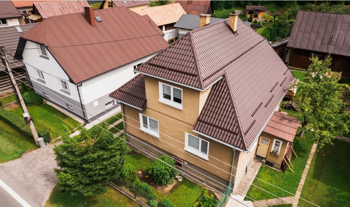 Viac-generačný dom v Liptovskom Hrádku, krytina Iron Click System. Panel (Click) v meste Liptovský Hrádok, realizácia Zakryto Orava.